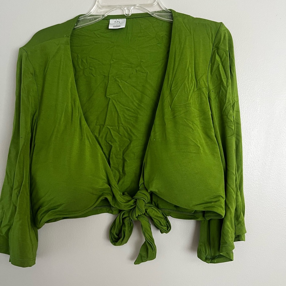 Klassy Network Bell Sleeve Padded Crop Top